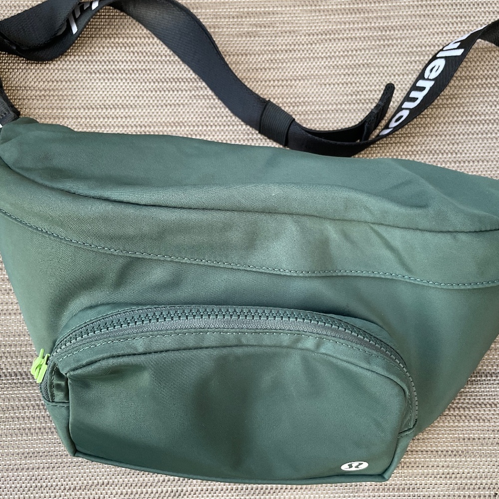 Lululemon belt bag